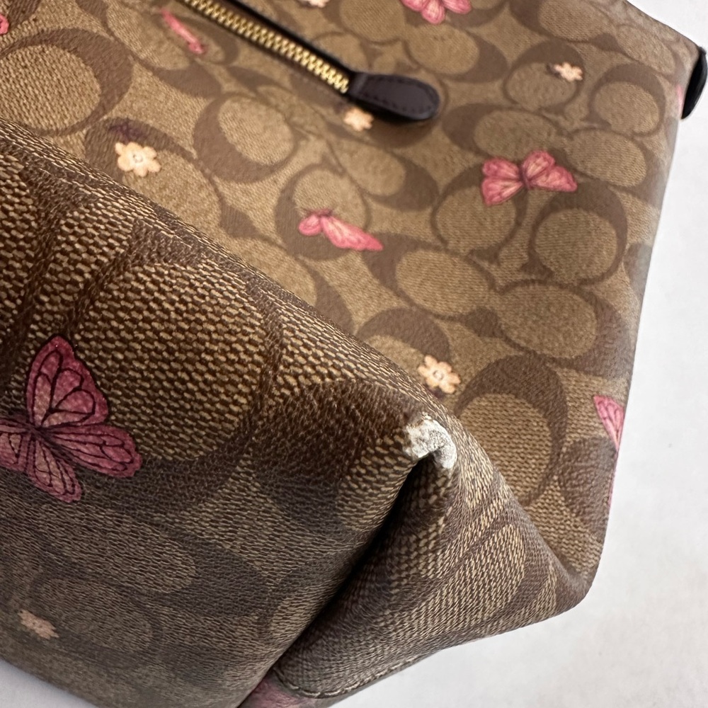 Coach Gallery Tote in Signature Canvas with Butterfly Print with COA - Picture 13 of 13